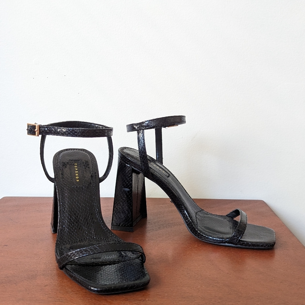 Topshop Rocco Flare Heels Black Snake Print Patent Leather US 7.5 / EU 38